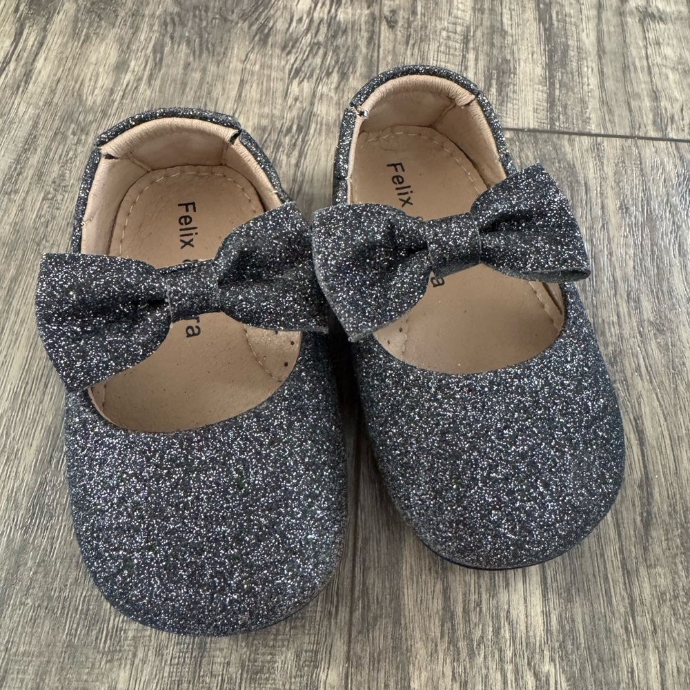 Felix & Flora Soft Sole baby walking shoes for 12-18 months